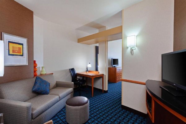 Fairfield Inn & Suites by Marriott Los Angeles West Covina image 9